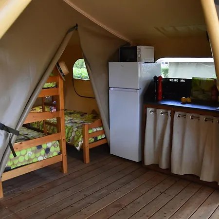 Campsite Camping*** Le Bois De Sophie